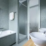 Apartment Luxury With Terrace And Garden Free Parking Smart Tv Etc