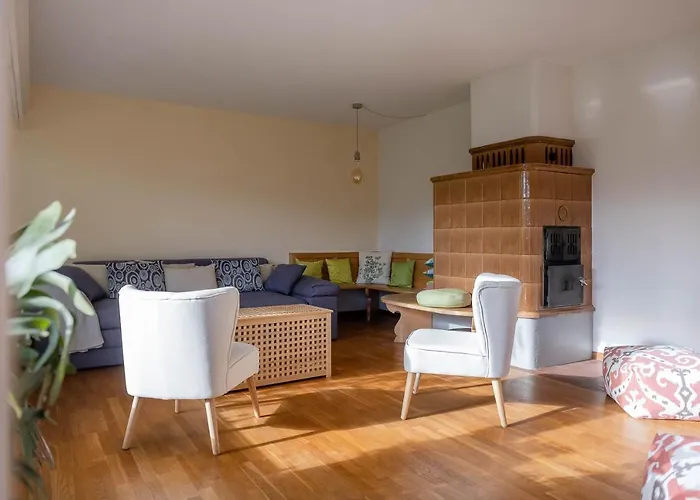 Apartament Luxury With Terrace And Garden Free Parking Smart Tv Etc *