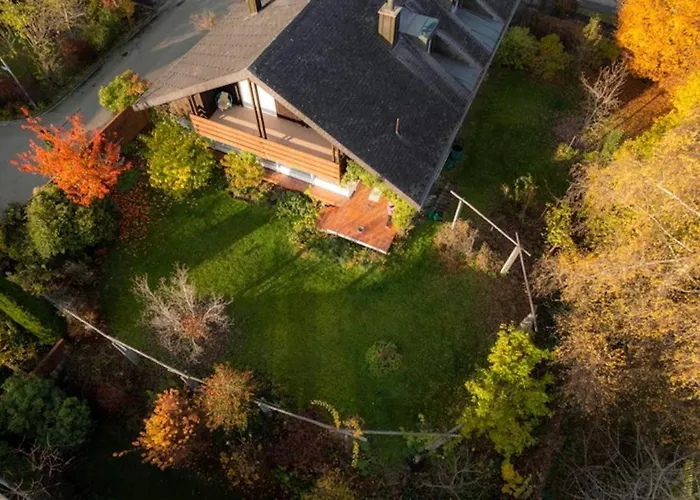 Luxury With Terrace And Garden Free Parking Smart Tv Etc Apartment *