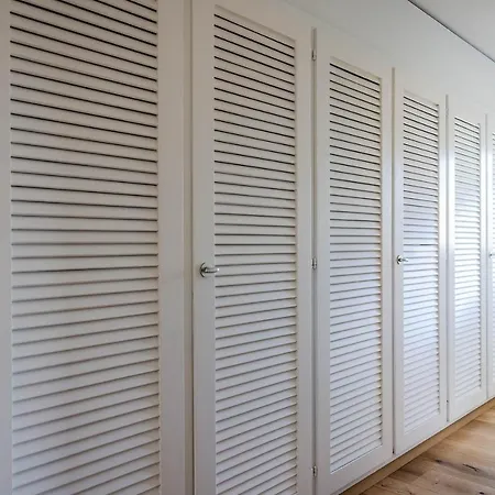 Apartament Luxury With Terrace And Garden Free Parking Smart Tv Etc